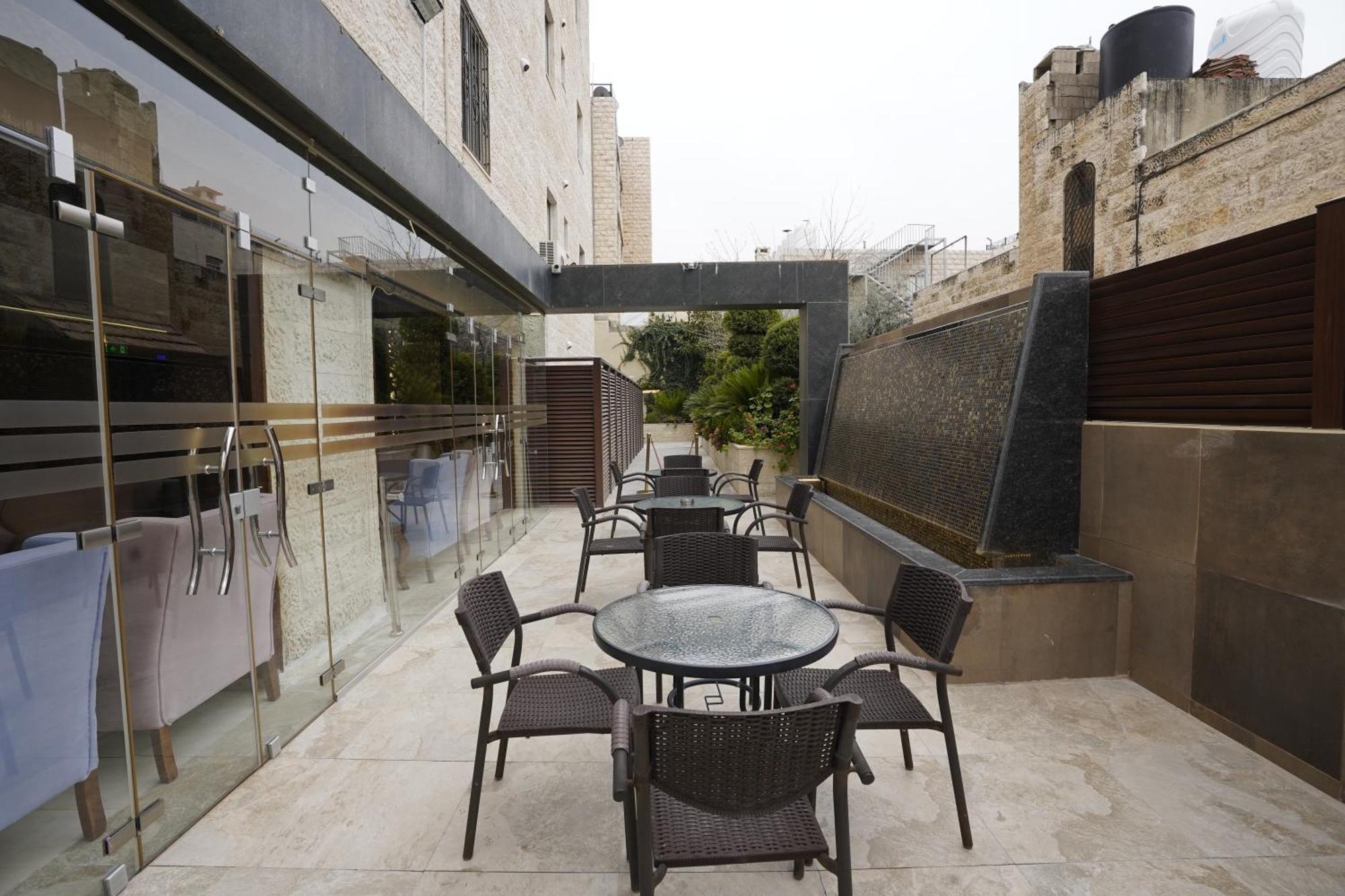 Naylover Hotel Suites 암만 외부 사진