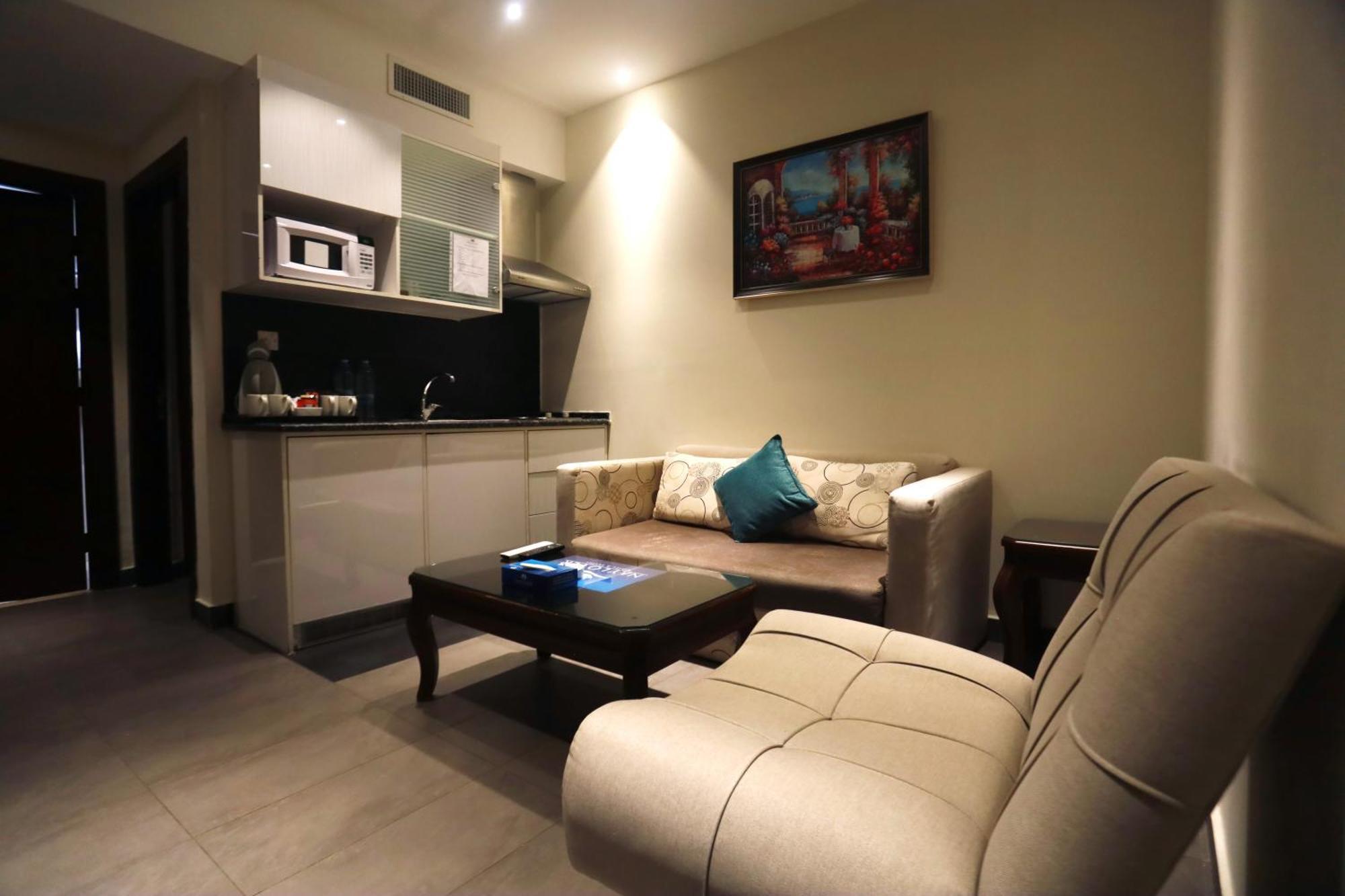 Naylover Hotel Suites 암만 외부 사진