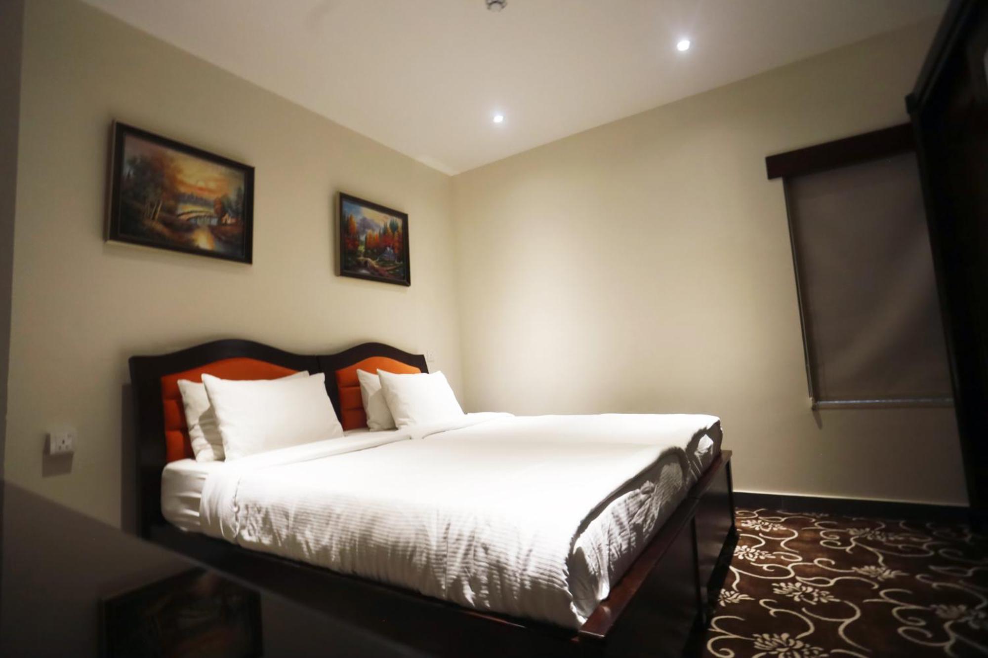 Naylover Hotel Suites 암만 외부 사진