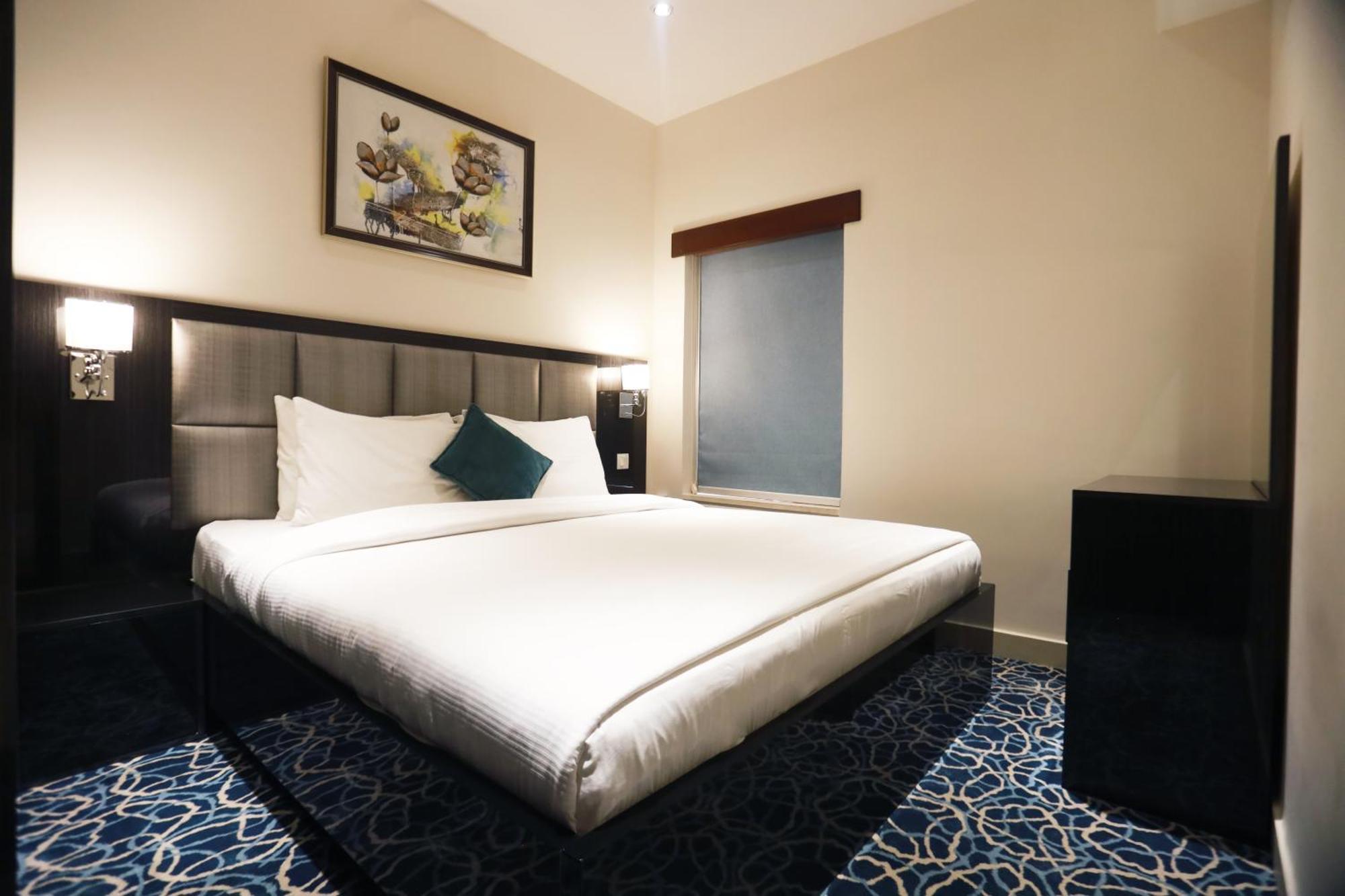 Naylover Hotel Suites 암만 외부 사진