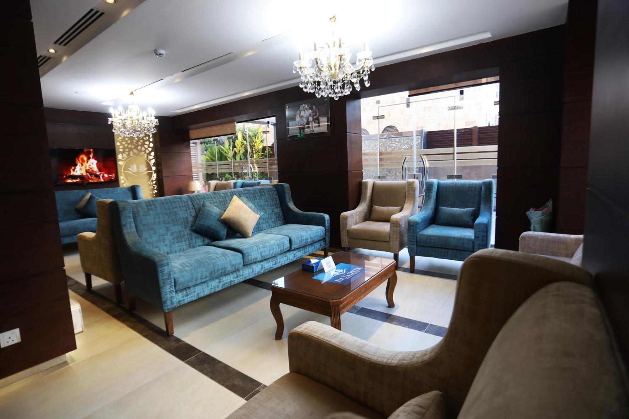 Naylover Hotel Suites 암만 외부 사진