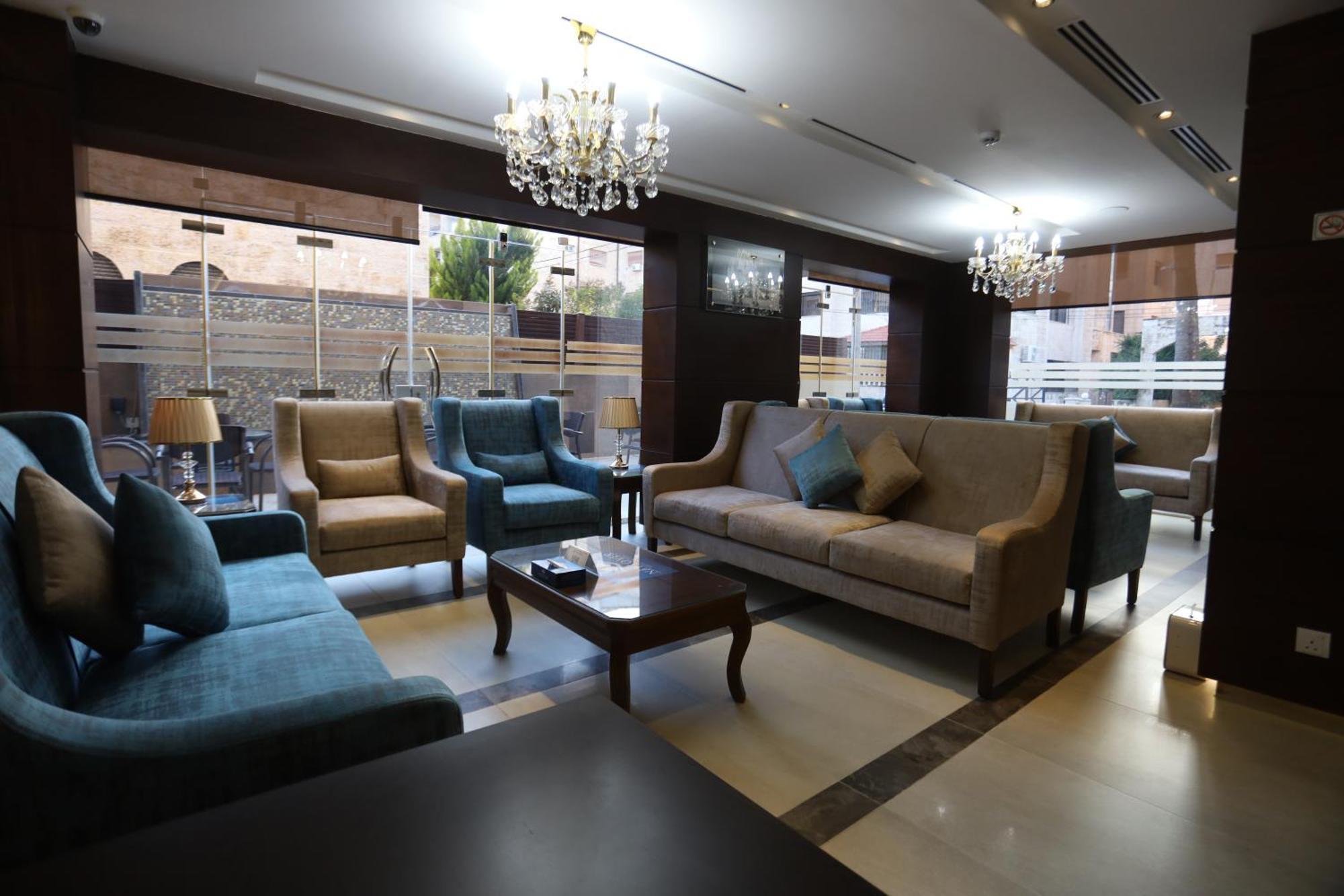 Naylover Hotel Suites 암만 외부 사진