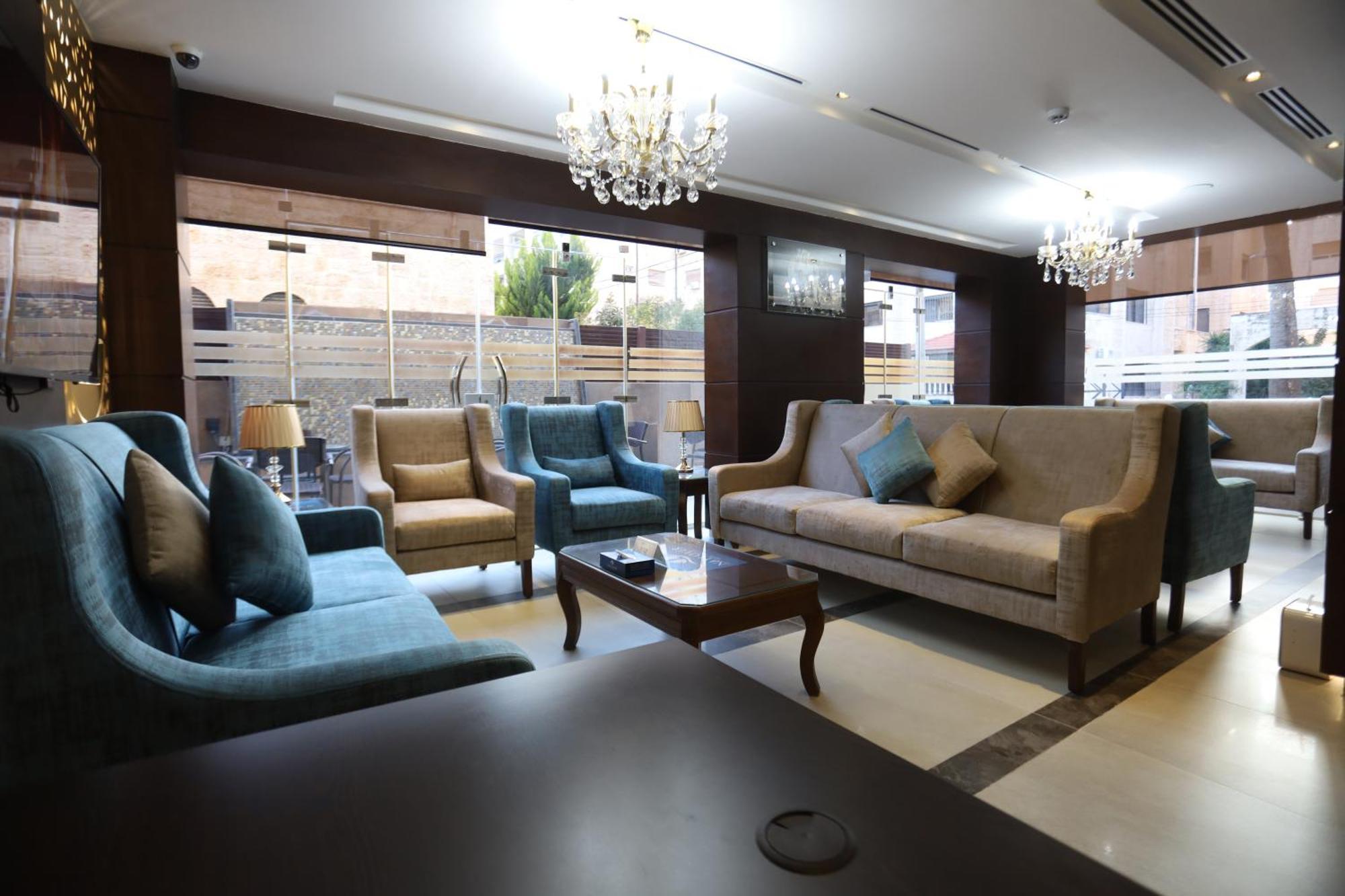 Naylover Hotel Suites 암만 외부 사진